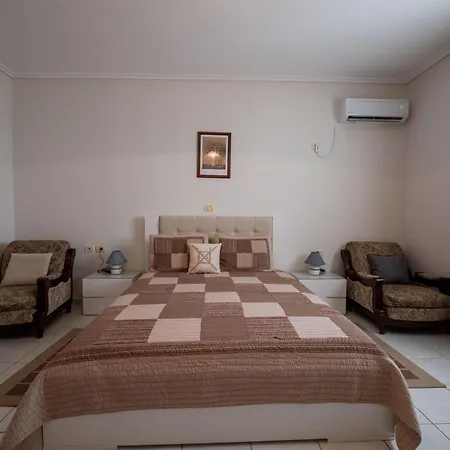 Thimios 2 * ساراندا