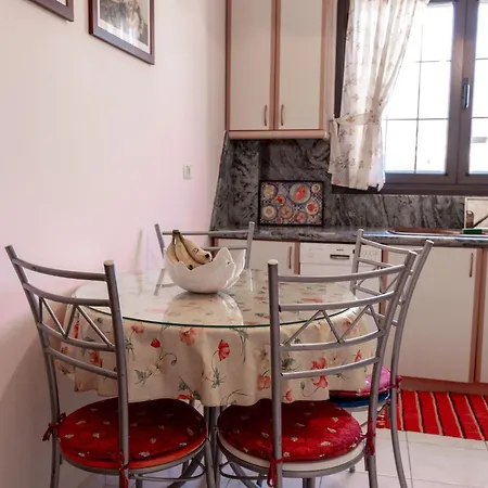 Thimios 2 Apartment